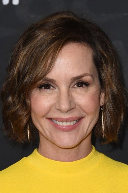 Embeth Davidtz oyuncu görseli