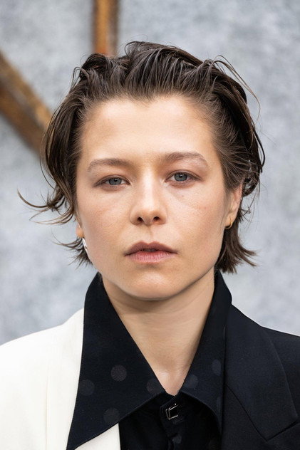 Emma D’Arcy oyuncu görseli