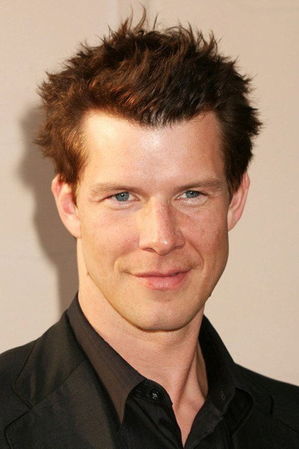 Eric Mabius oyuncu görseli