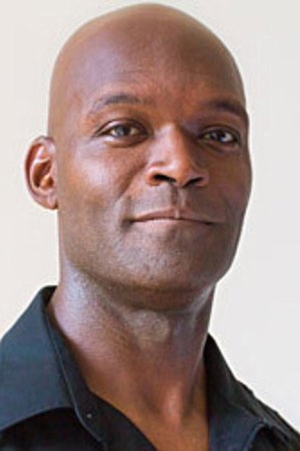 Esau Pritchett oyuncu görseli