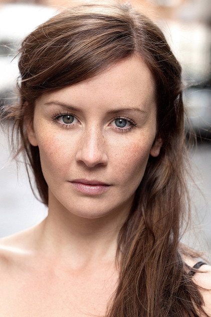 Eva Jane Willis oyuncu görseli