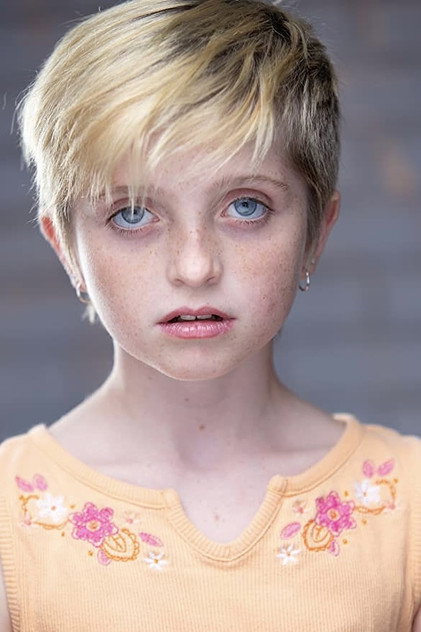 Farrah Mackenzie oyuncu görseli
