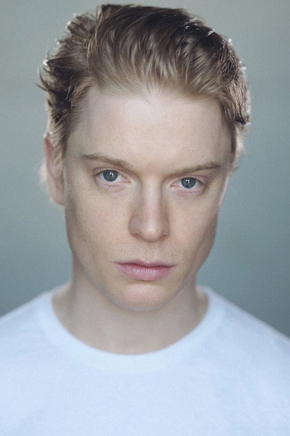 Freddie Fox oyuncu görseli