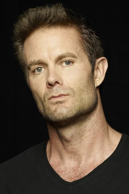 Garret Dillahunt oyuncu görseli