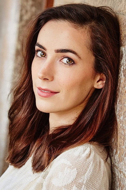 Geraldine Hakewill oyuncu görseli