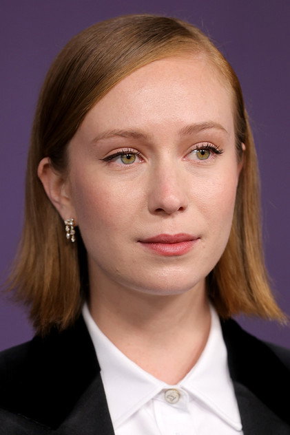 Hannah Einbinder oyuncu görseli