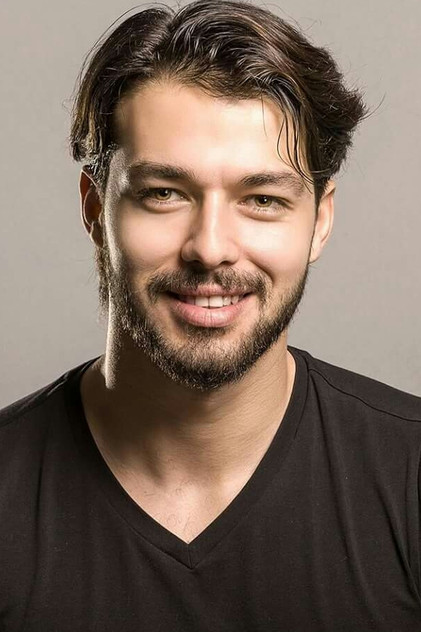 Hilmi Cem İntepe oyuncu görseli