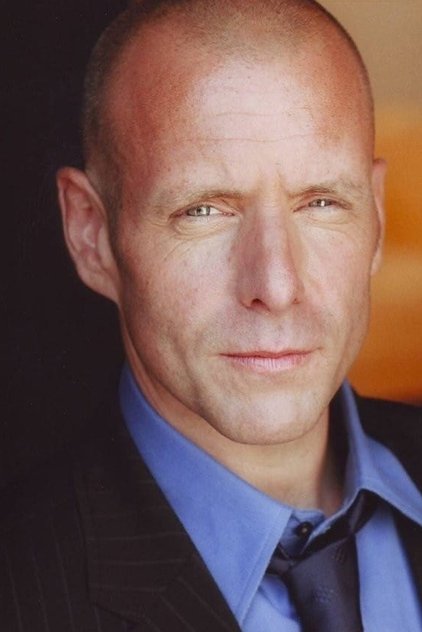 Hugh Dillon oyuncu görseli
