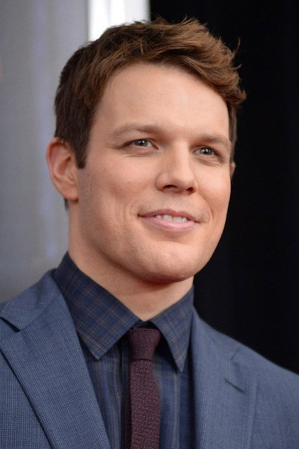 Jake Lacy oyuncu görseli