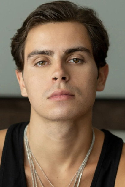 Jake T. Austin oyuncu görseli