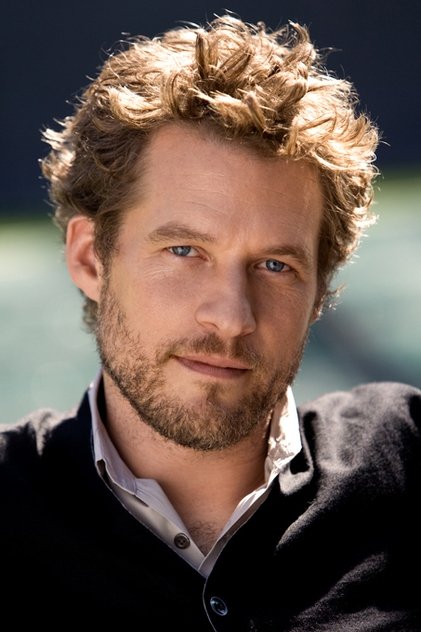 James Tupper oyuncu görseli