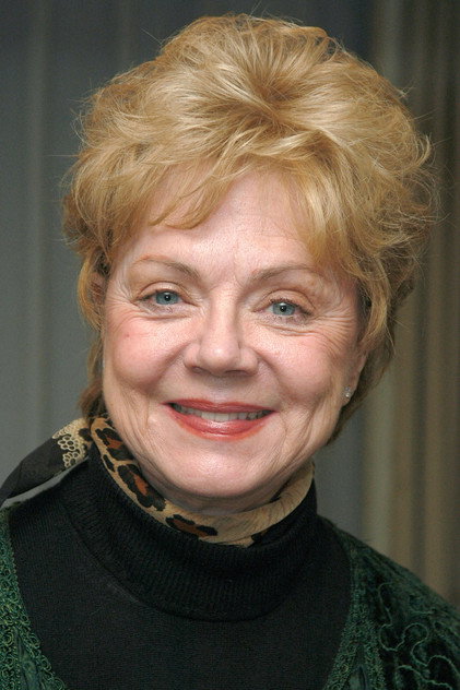 Janet Carroll oyuncu görseli