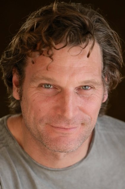 Jean Michel Paré oyuncu görseli