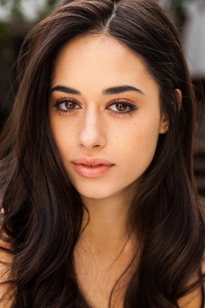 Jeanine Mason oyuncu görseli