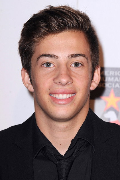 Jimmy Bennett oyuncu görseli
