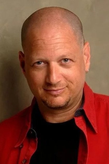 J.J. Cohen oyuncu görseli