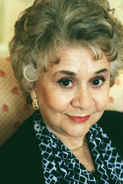Joan Plowright oyuncu görseli