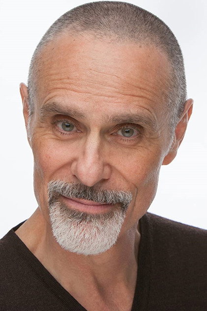 Joel Swetow oyuncu görseli