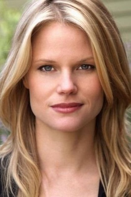 Joelle Carter oyuncu görseli