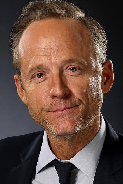 John Benjamin Hickey oyuncu görseli
