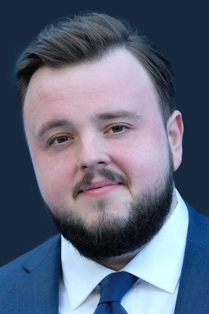 John Bradley oyuncu görseli