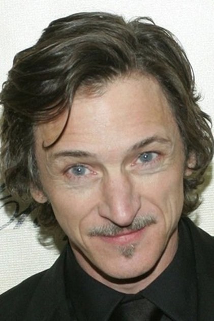 John Hawkes oyuncu görseli
