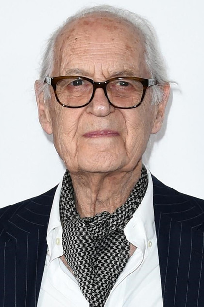 John Standing oyuncu görseli