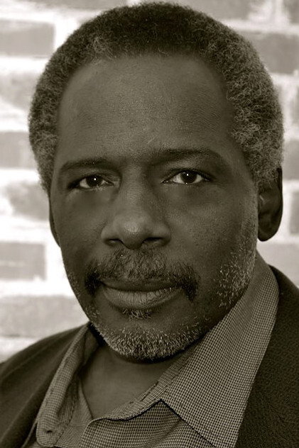 John Toles-Bey oyuncu görseli
