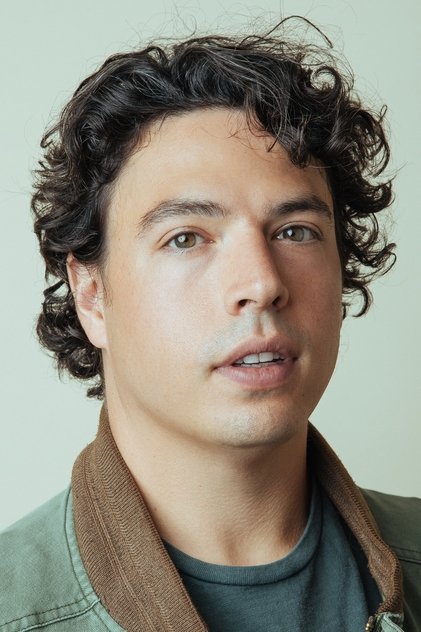 Jon Bass oyuncu görseli