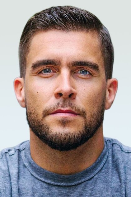 Josh Segarra oyuncu görseli