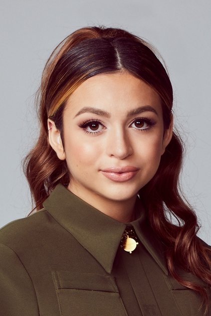 Josie Totah oyuncu görseli