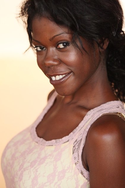 Julanne Chidi Hill oyuncu görseli