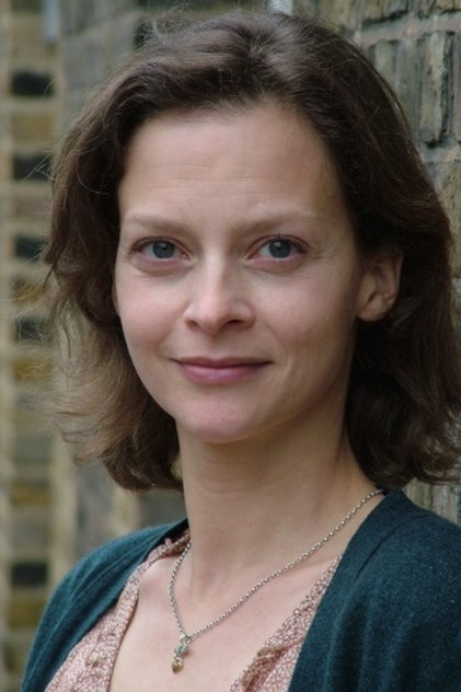 Julie Cox oyuncu görseli