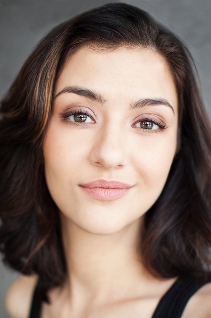 Katie Findlay oyuncu görseli