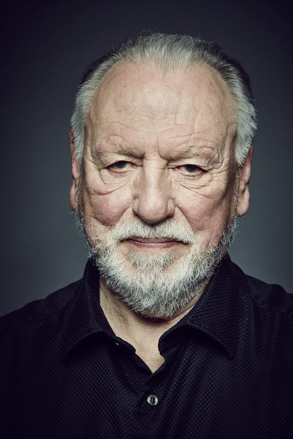 Kenneth Cranham oyuncu görseli