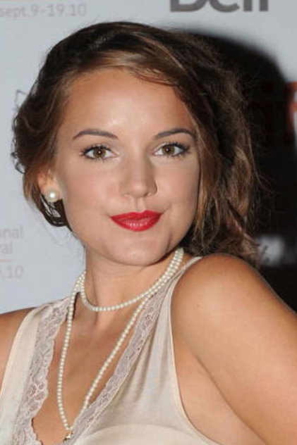 Laura-Leigh oyuncu görseli