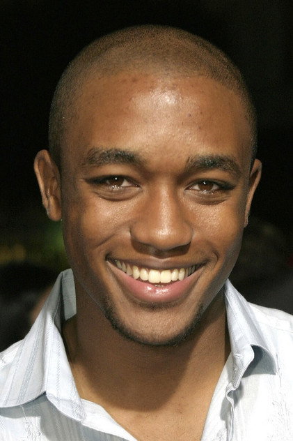 Lee Thompson Young oyuncu görseli