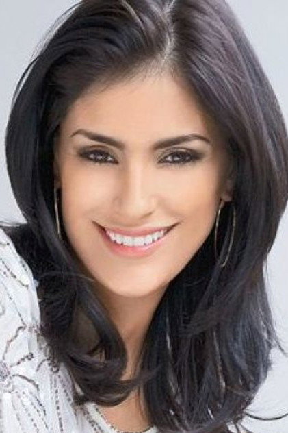 Liz Gallardo oyuncu görseli
