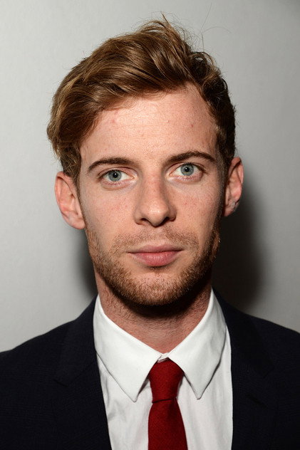Luke Treadaway oyuncu görseli