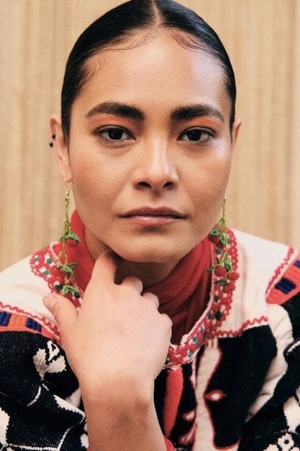 Mabel Cadena oyuncu görseli