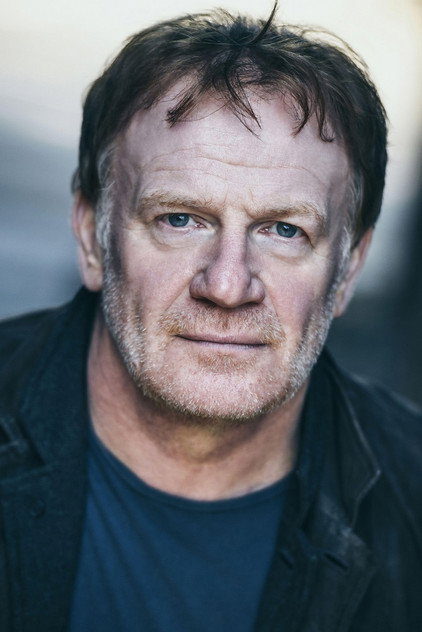 Mark Lewis Jones oyuncu görseli