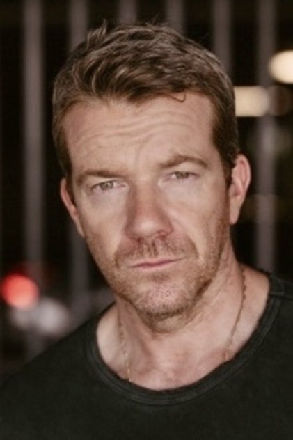 Max Beesley oyuncu görseli