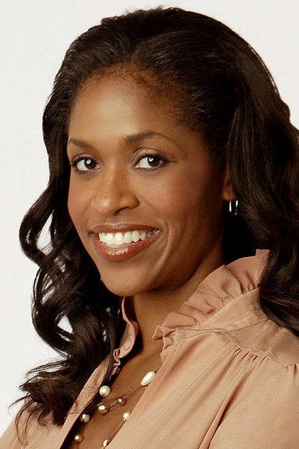Merrin Dungey oyuncu görseli