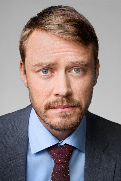 Michael Dorman oyuncu görseli
