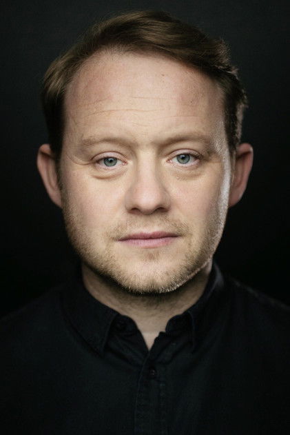 Michael Jibson oyuncu görseli