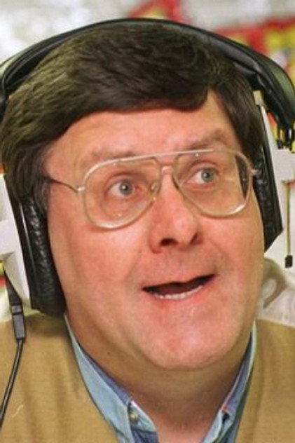 Mike Elliot oyuncu görseli