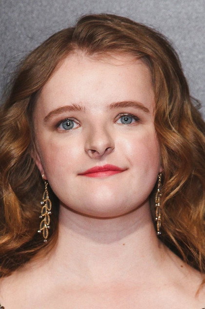 Milly Shapiro oyuncu görseli
