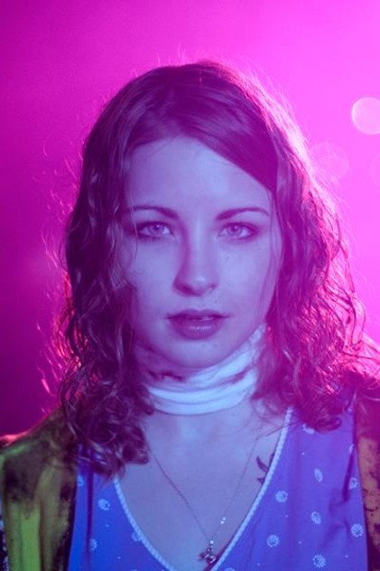 Molly Dunsworth oyuncu görseli