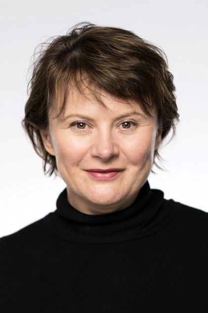 Monica Dolan oyuncu görseli