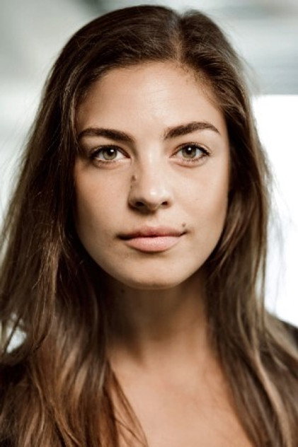 Natalie Madueño oyuncu görseli